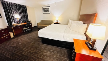 Standard Room, 1 King Bed, Non Smoking