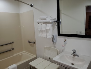 Room, 1 King Bed, Accessible, Non Smoking (Mobility Accessible)