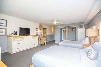 Queen Jr. Suite