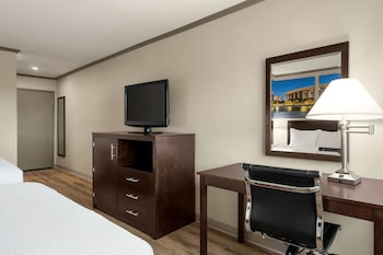 Room, 2 Queen Beds, Non Smoking