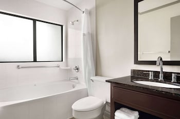Studio Suite, 2 Queen Beds, Non Smoking