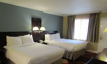 Standard Room, 2 Double Beds, Non Smoking