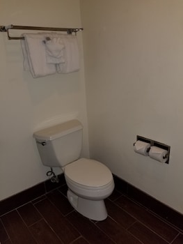 Room, 2 Queen Beds, Accessible, Non Smoking (Roll-In Shower)