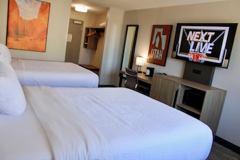 Standard Room, 2 Queen Beds, Non Smoking
