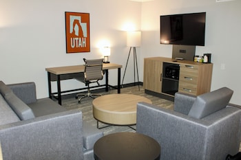 Suite, Multiple Beds, Non Smoking