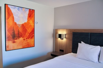Room, 1 King Bed, Accessible, Non Smoking