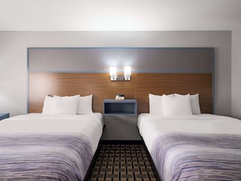 Room, 2 Queen Beds, Non Smoking