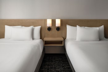 Room, Multiple Beds (High Floor)