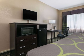 Room, 1 King Bed, Accessible, Non Smoking (Tub with Grab Bars)
