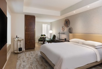 Room, 1 King Bed, Accessible (Shower)