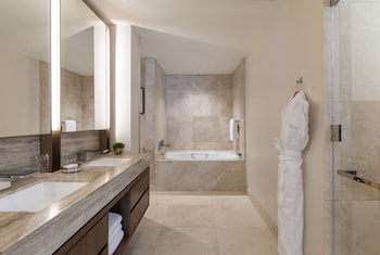 Room, 2 Double Beds, Lake View