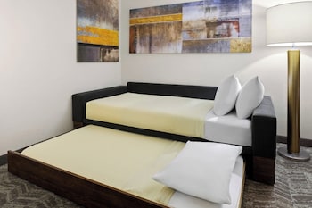 Suite, Multiple Beds, Hearing Accessible (Accessible Bathtub)