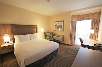 Standard Room, 1 Queen Bed, Non Smoking, Jetted Tub