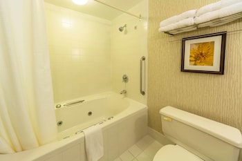 Standard Room, 1 Queen Bed, Non Smoking, Jetted Tub