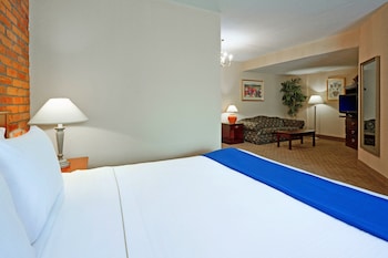 Suite, 1 King Bed