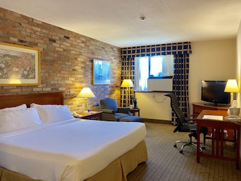 Standard Room, 1 King Bed (Low Floor)