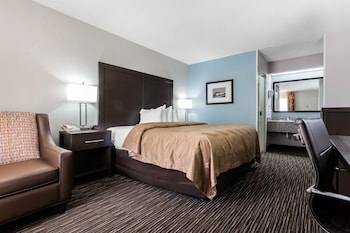 Standard Room, 1 King Bed, Smoking