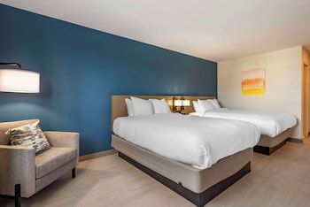 Standard Room, 2 Queen Beds, Non Smoking