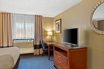 Room, 2 Queen Beds, Non Smoking