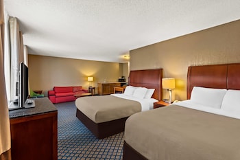 Suite, Multiple Beds, Non Smoking