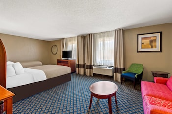 Suite, Multiple Beds, Non Smoking
