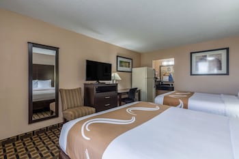 Standard Room, 2 Queen Beds, Non Smoking