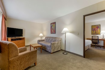 Suite, 2 Queen Beds, Non Smoking, Refrigerator & Microwave (with Sofabed)