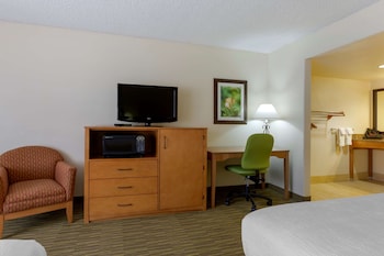 Suite, 2 Queen Beds, Non Smoking, Refrigerator & Microwave (with Sofabed)