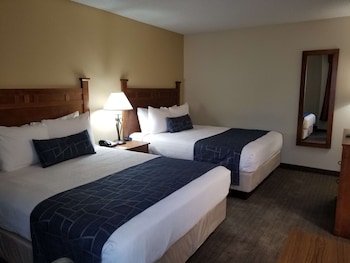 Suite, 2 Queen Beds, Non Smoking, Refrigerator & Microwave (with Sofabed)