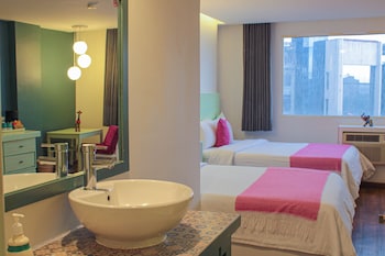 Deluxe Room, 2 Double Beds
