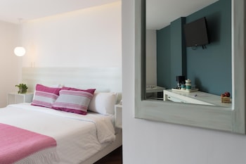 Deluxe Room, 1 King Bed