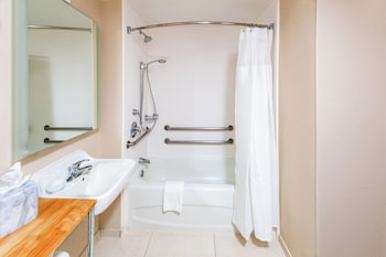 Suite, Multiple Beds, Hearing Accessible (Accessible Bathtub)