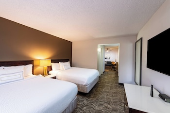 Suite, Multiple Beds, Hearing Accessible (Accessible Bathtub)