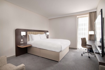 Deluxe Room, 1 King Bed