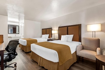 Room, 2 Queen Beds, Accessible, Non Smoking (Mobility Bathtub w/Grab Bars)