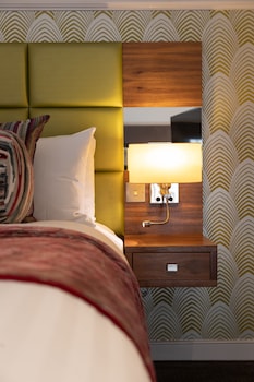 Suite, 1 Queen Bed, Non Smoking (with Sofabed)
