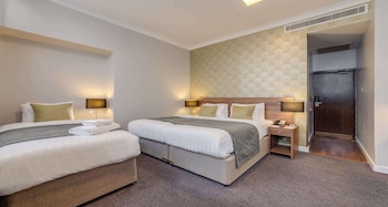 Superior Room, 1 Queen Bed, Non Smoking (with Single Sofabed)