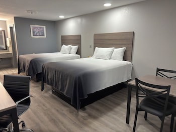Room, 2 Queen Beds, Non Smoking