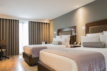 Deluxe Room, 2 Double Beds