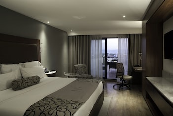 Superior Room, 1 King Bed