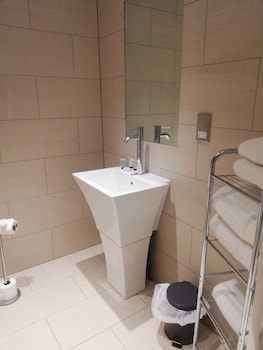 Bath Suite