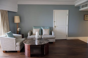 Junior Suite, 1 King Bed (Main)