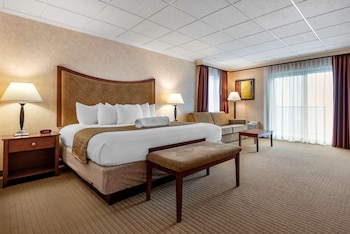 Superior Room, 1 King Bed, Balcony, Lake View