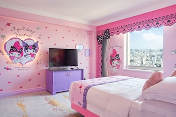 My Melody & Kuromi  Family Suite
