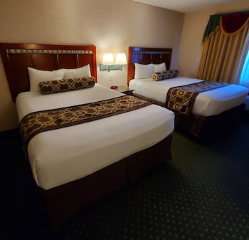 Standard Room, 2 Queen Beds, Non Smoking