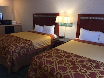 Standard Room, 2 Queen Beds, Non Smoking