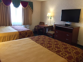 Standard Room, 2 Queen Beds, Non Smoking
