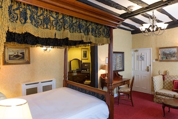 Suite, 1 King Bed, Non Smoking