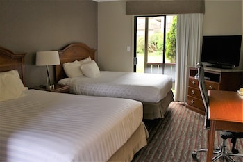 Suite, Multiple Beds, Non Smoking (Two-Bedroom)