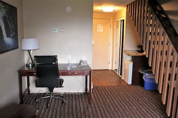 Studio Suite, 1 King Bed, Non Smoking, Ocean View